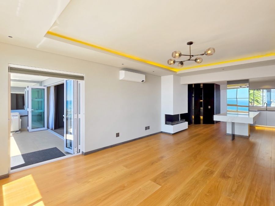 2 Bedroom Property for Sale in Sea Point Western Cape